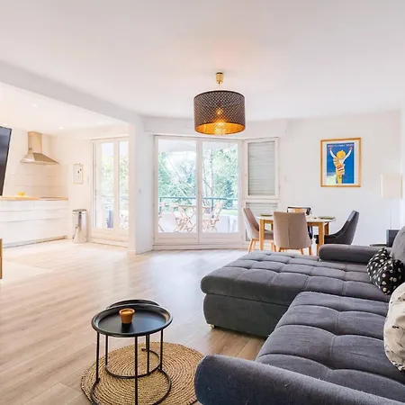 T3 Moderne Avec Terrasse Proche Centre *