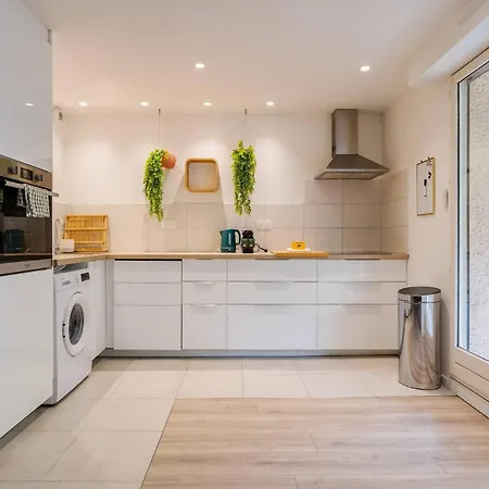 T3 Moderne Avec Terrasse Proche Centre