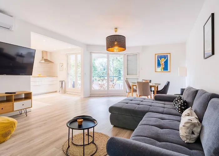 T3 Moderne Avec Terrasse Proche Centre *