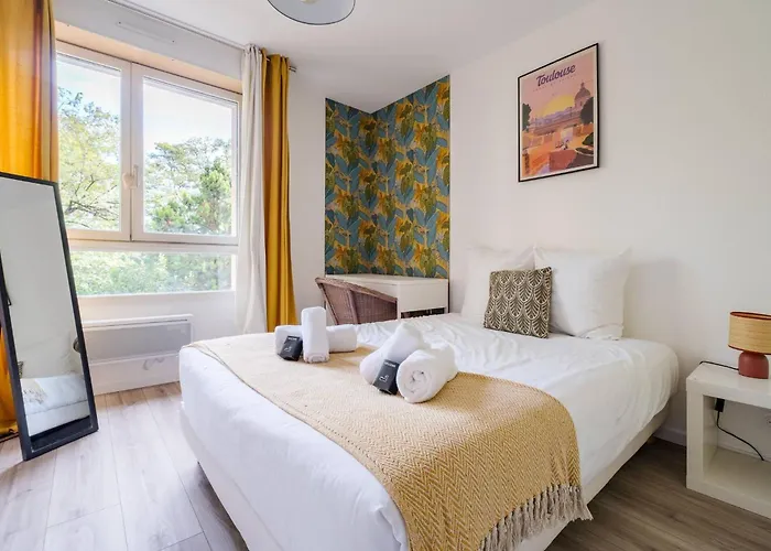 T3 Moderne Avec Terrasse Proche Centre Апартаменты